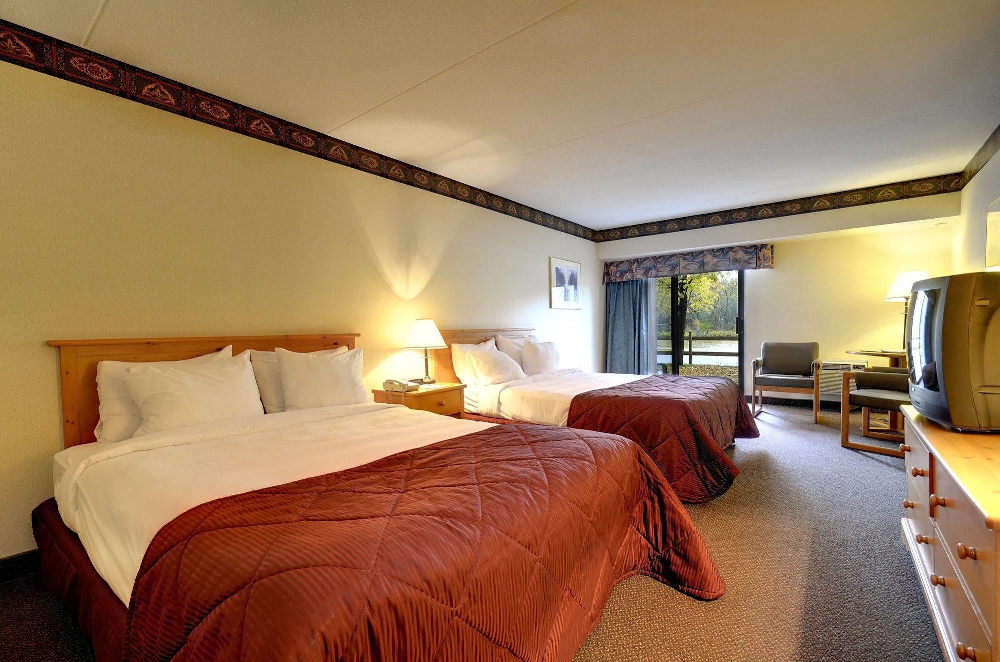 Ramada By Wyndham Pinewood Park Resort North Bay Pokój zdjęcie